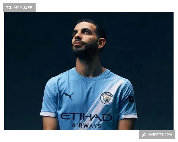 奥赖利梅开二度助蓝月紧追 中场新核展现争冠气质